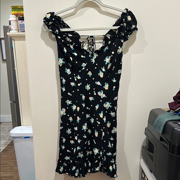 Free People Dresses & Skirts - Free People Black Floral Mini Dress